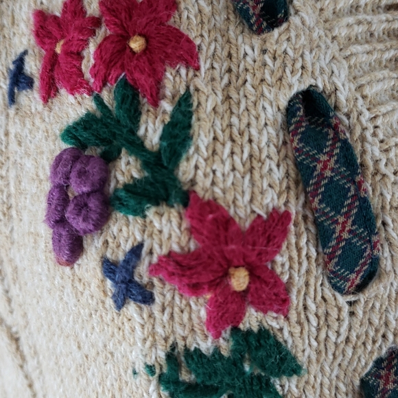 Jantzen Woman embroidered by hand christmas vest - Picture 2 of 7